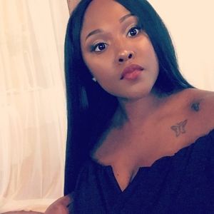 Meet your Posher, Tabitha